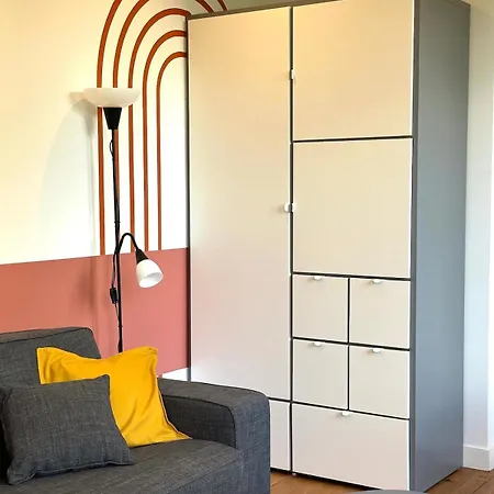 アパート #yellowcenter #20m Jardin Public コニャック